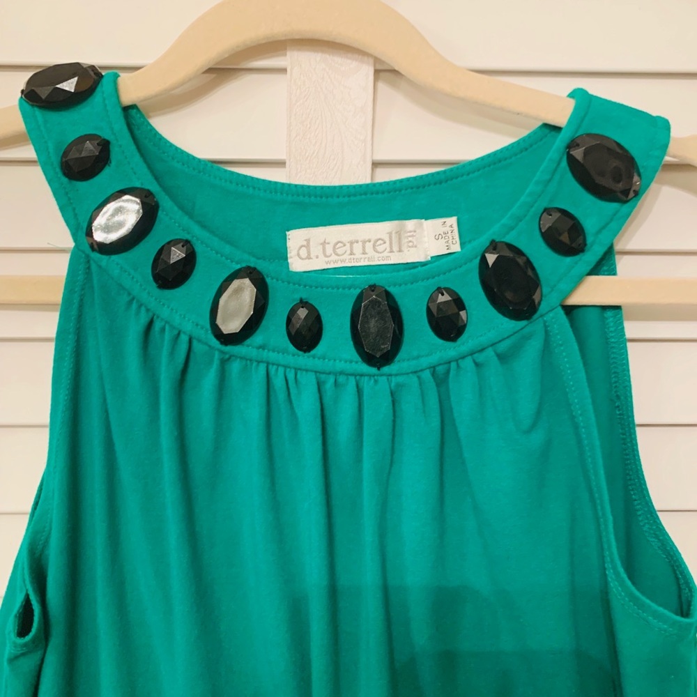 D. Terrell Ltd. jewel detail top